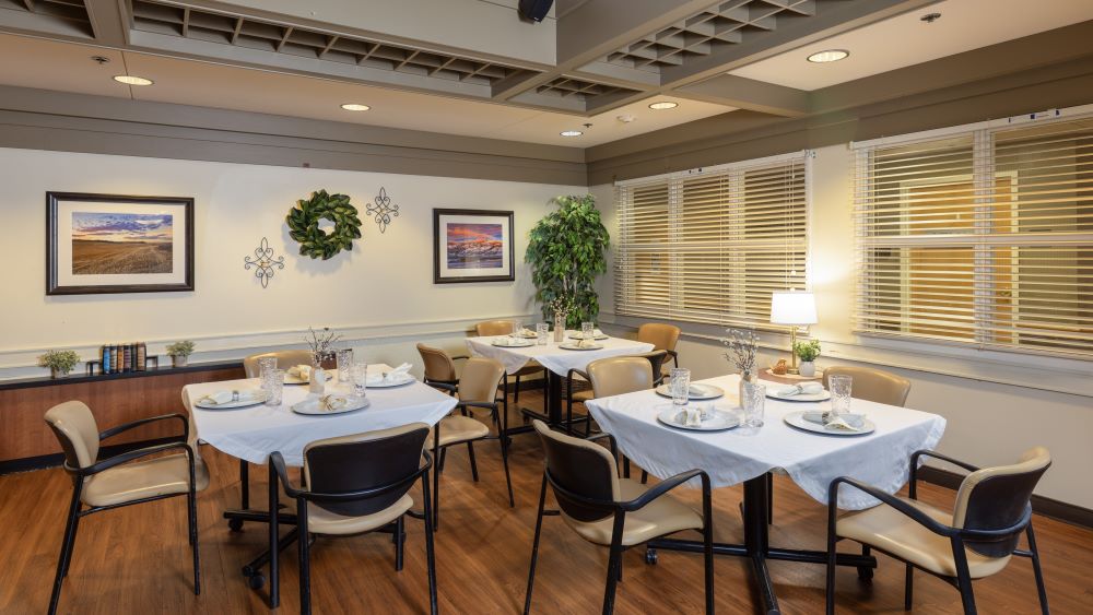 AspenMeadows_Dining - Evergreen Healthcare Group