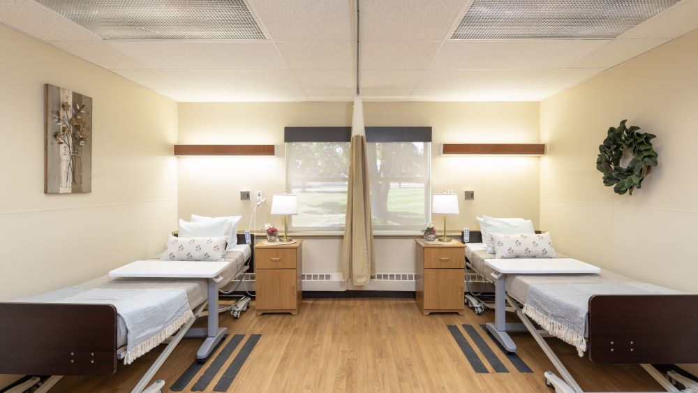 AspenMeadows_ResidentDbl - Evergreen Healthcare Group